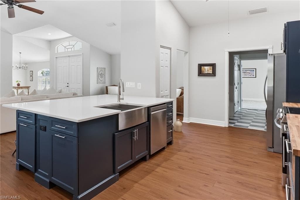 1377 Coconut DR-8
