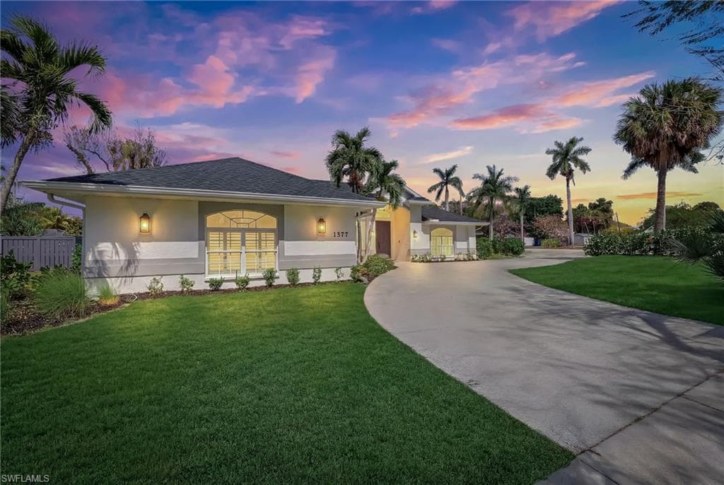 1377 Coconut DR-48