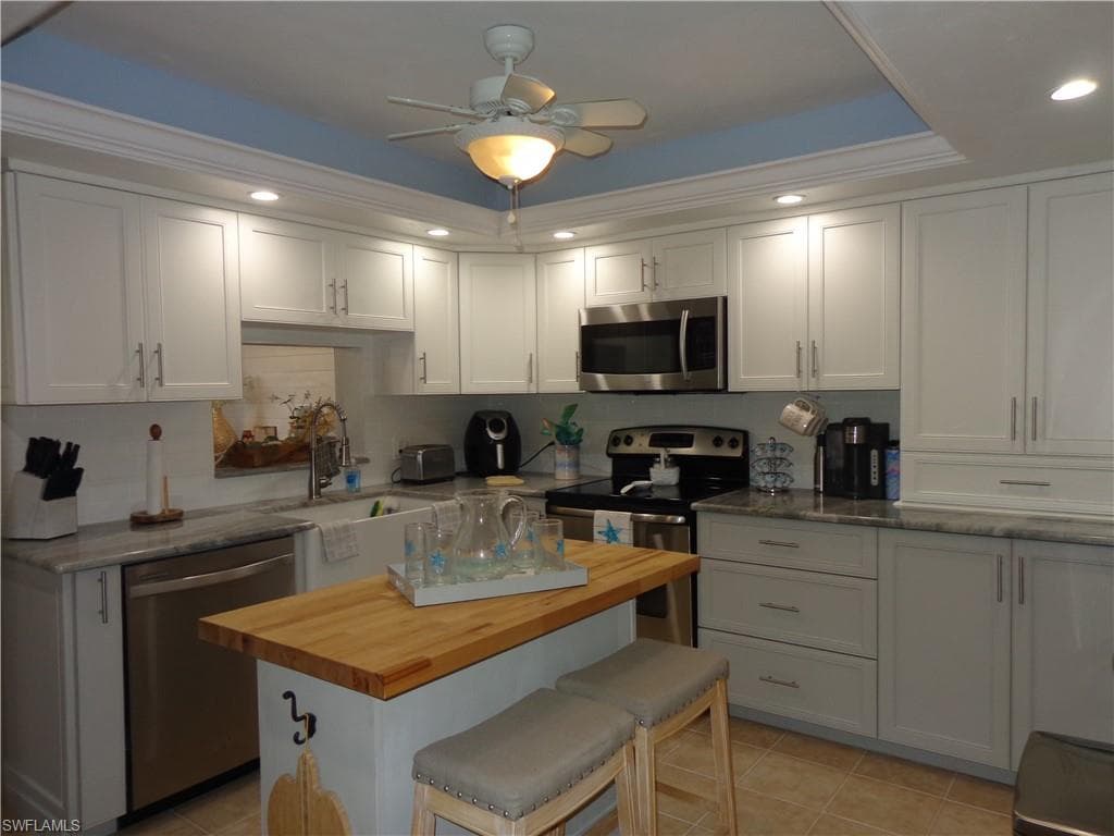 3390 N Key DR 2-19