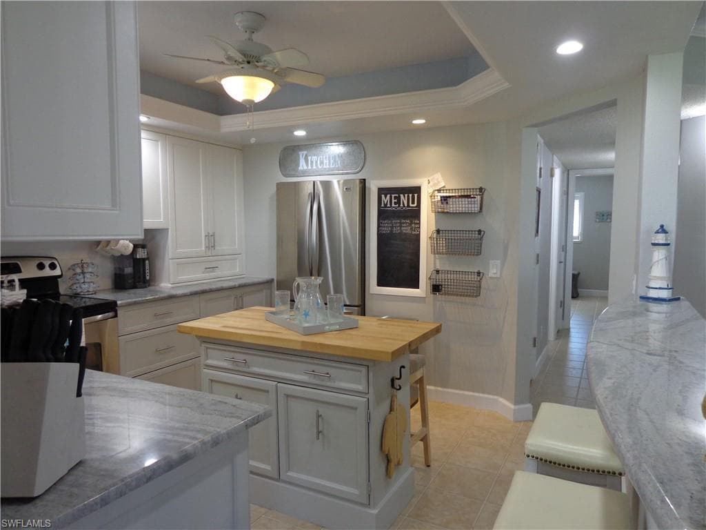 3390 N Key DR 2-18