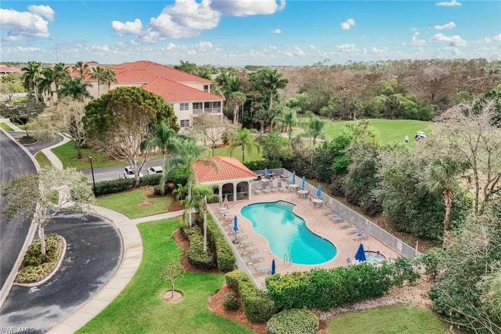 4843 Hampshire CT 105-26