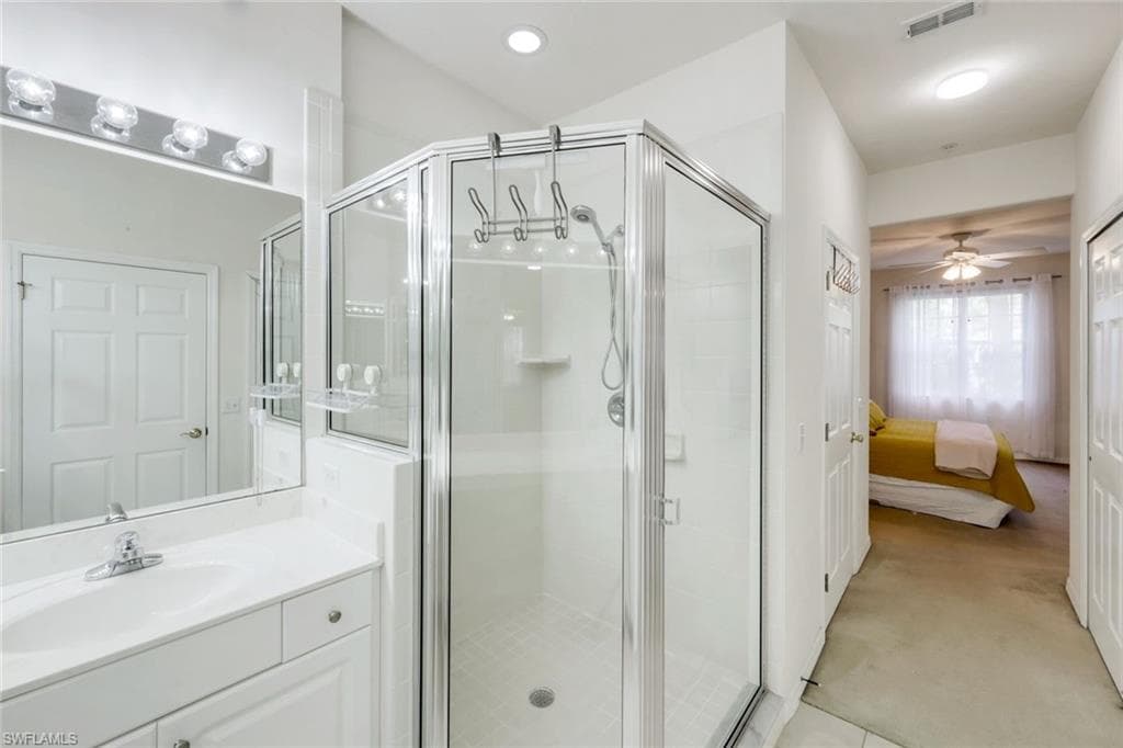 4843 Hampshire CT 105-16