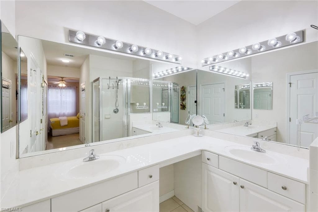 4843 Hampshire CT 105-17