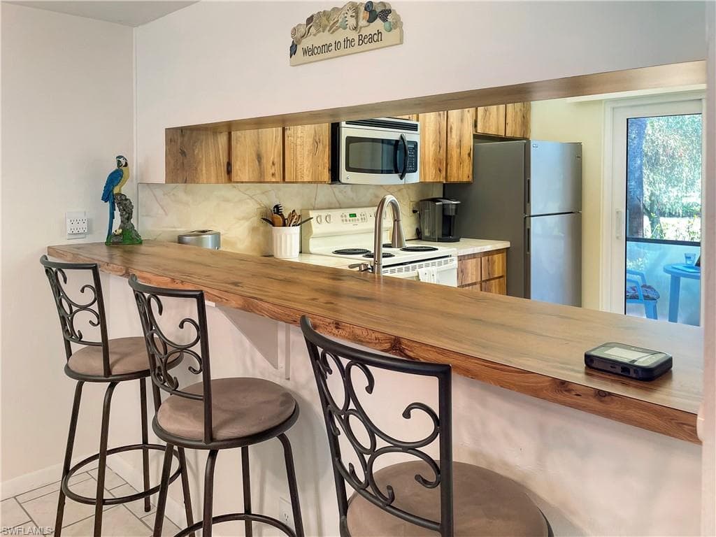 4070 Looking Glass LN 3101-5