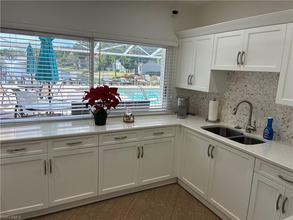 2585 Old Groves RD L102-24