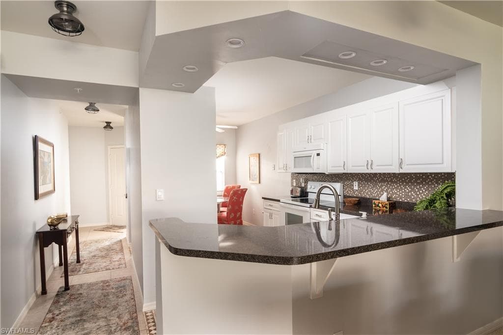 2585 Old Groves RD L102-4