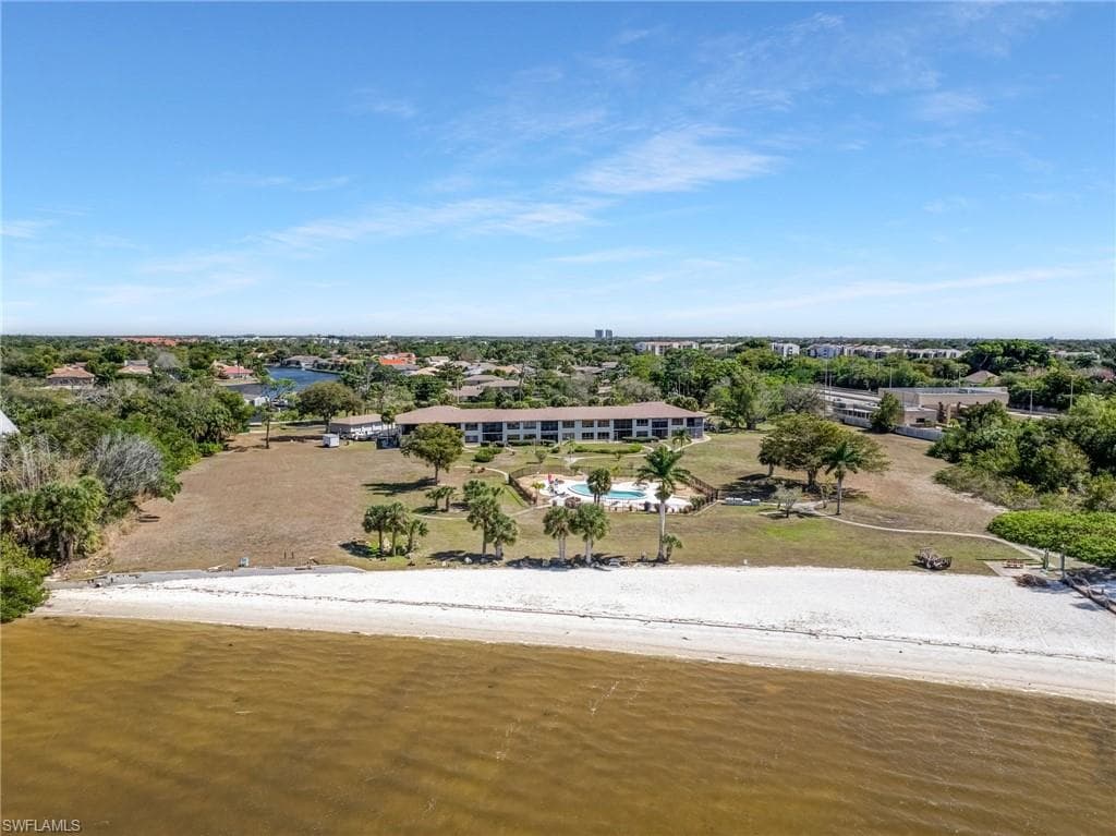12498 Riverside DR 205-31