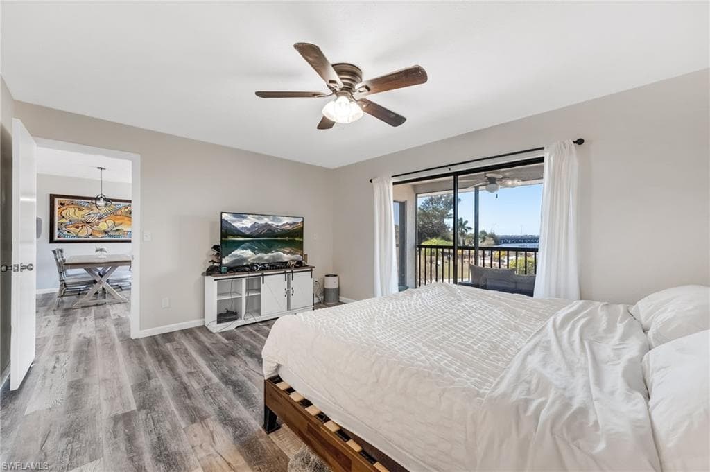 12498 Riverside DR 205-23