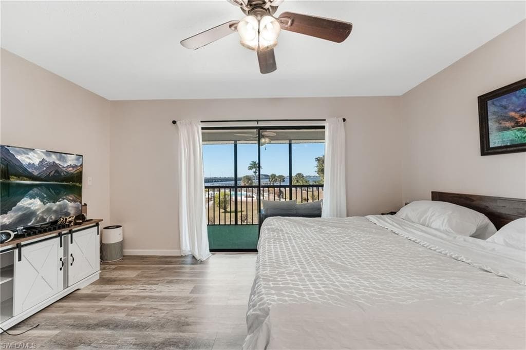 12498 Riverside DR 205-20