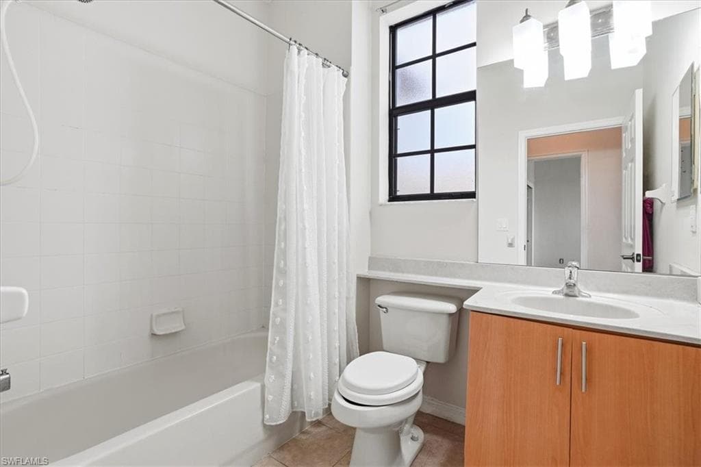 7576 Bristol CIR-22