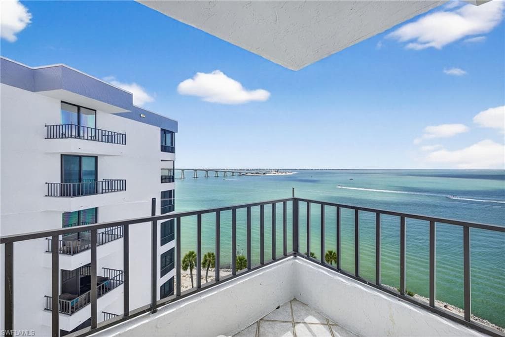 15021 Punta Rassa RD 801-27
