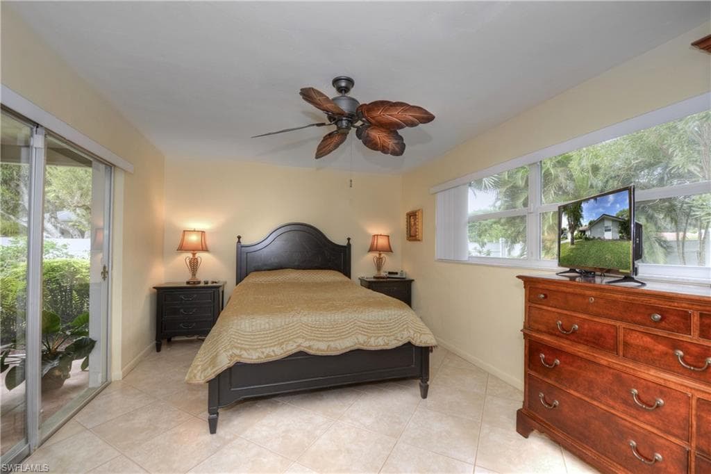 5652 Eichen CIR E-6