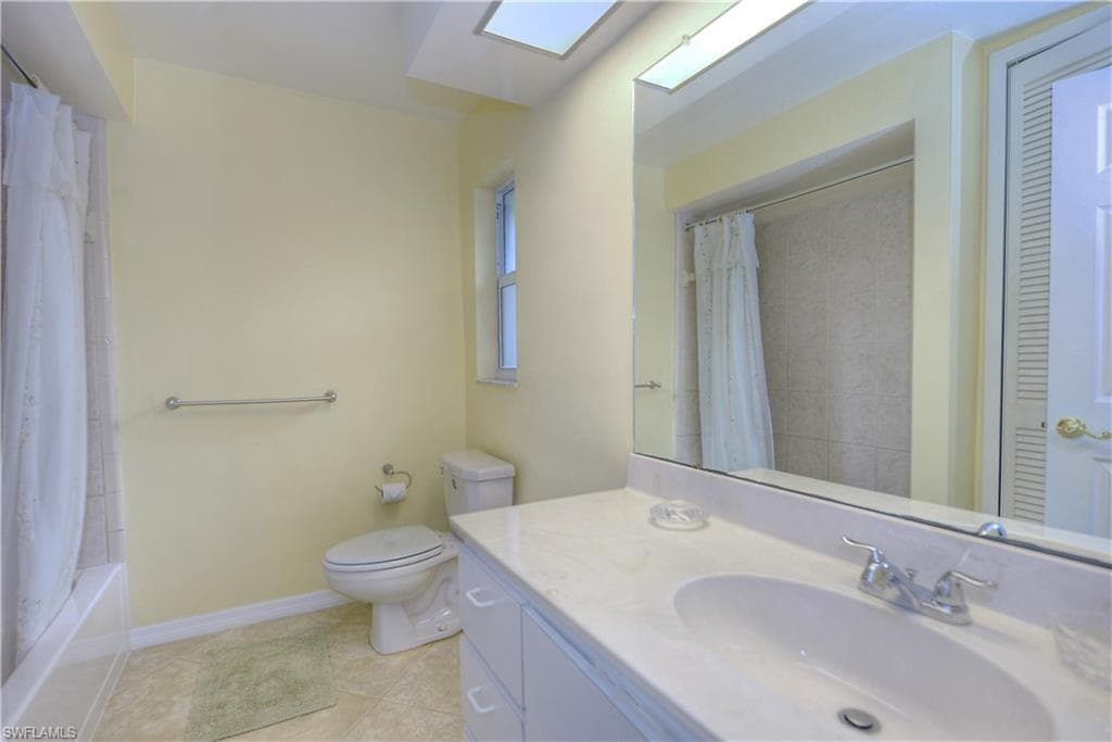 5652 Eichen CIR E-9