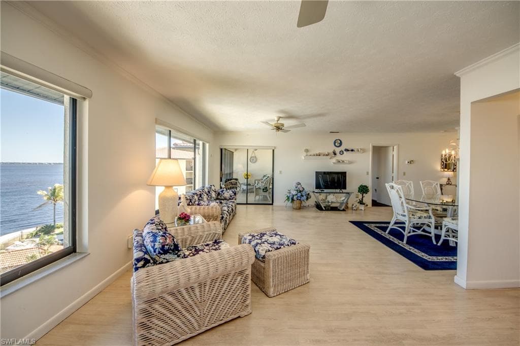 4013 SE 20th PL 505-20