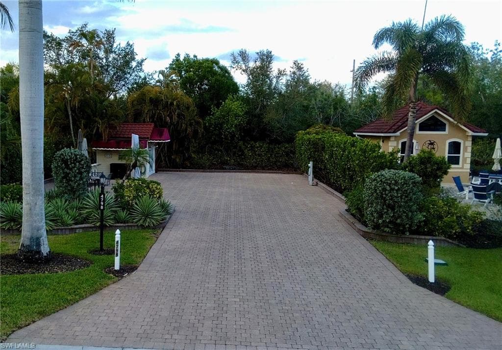 4798 Southern Breeze DR-1