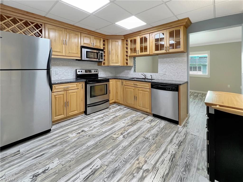 3366 N Key DR 7-11