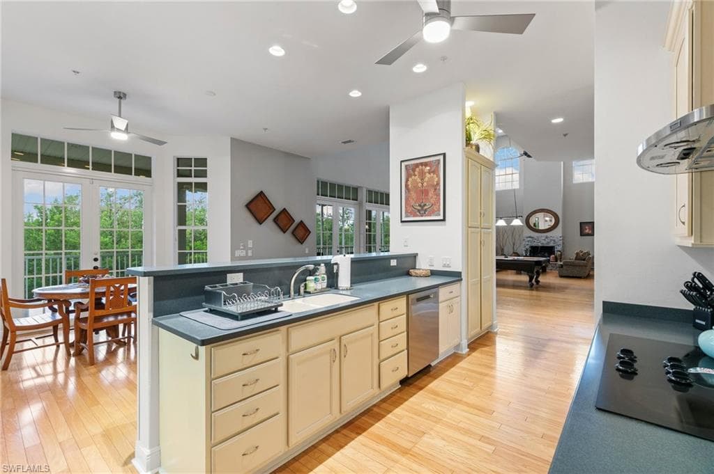 1927 Sheffield AVE-6