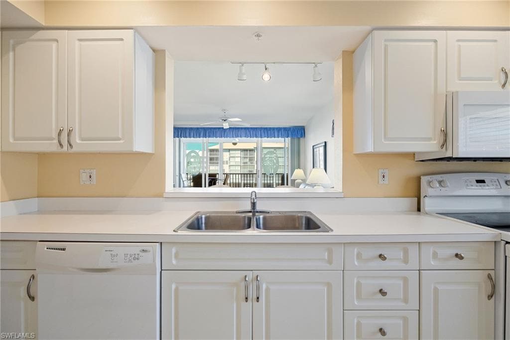 4481 Bay Beach LN 224-19