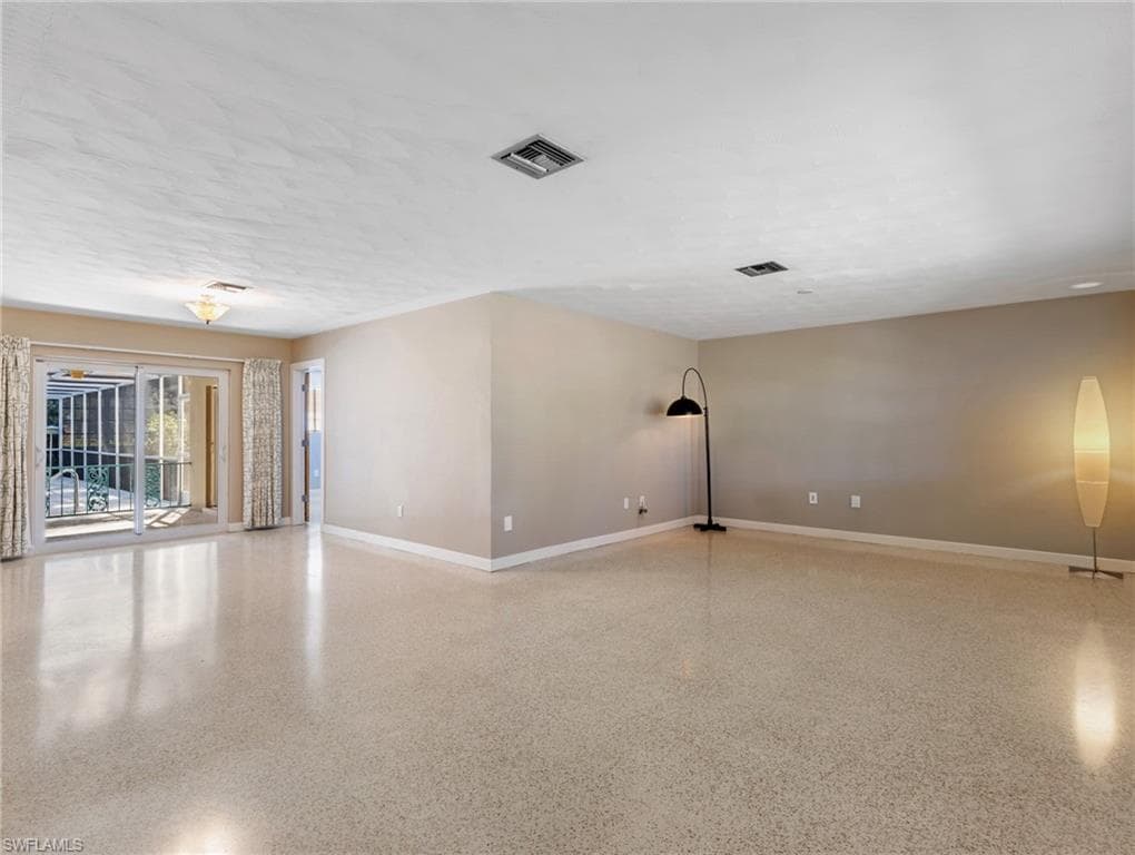 3517 Stuart CT-11