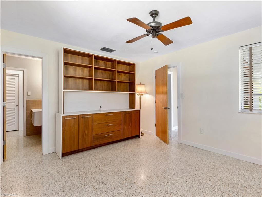 3517 Stuart CT-21