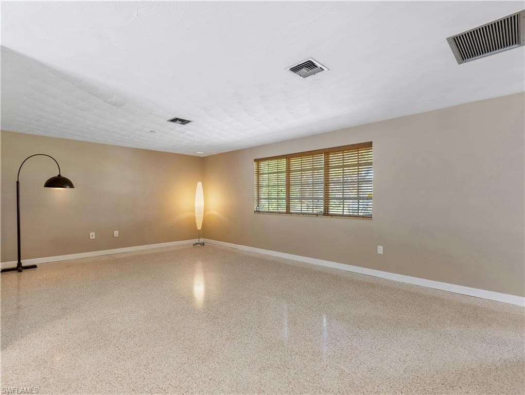 3517 Stuart CT-13