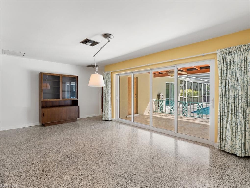 3517 Stuart CT-10