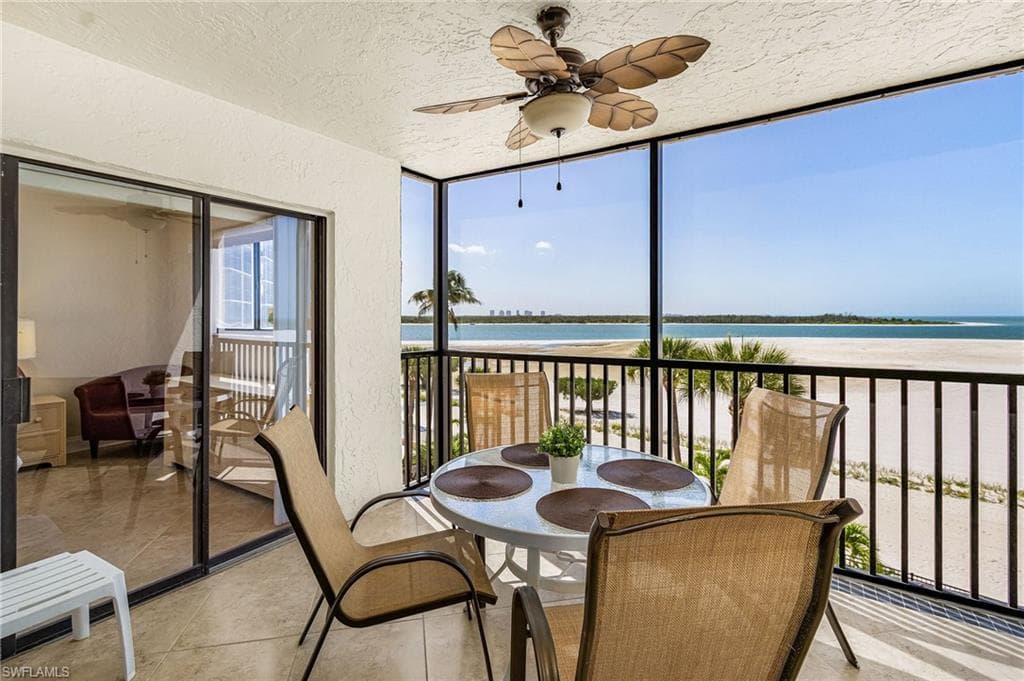 8350 Estero BLVD 322-15
