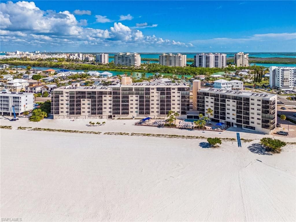 8350 Estero BLVD 322-25