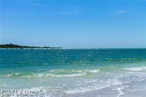 8350 Estero BLVD 322-2