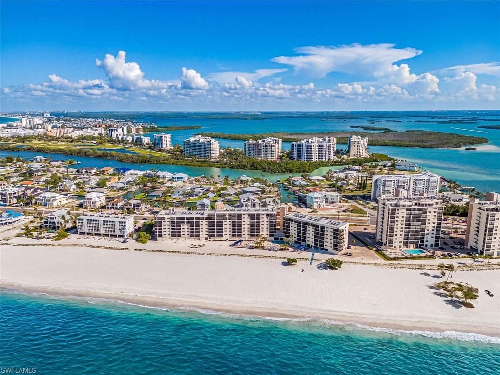 8350 Estero BLVD 322-31