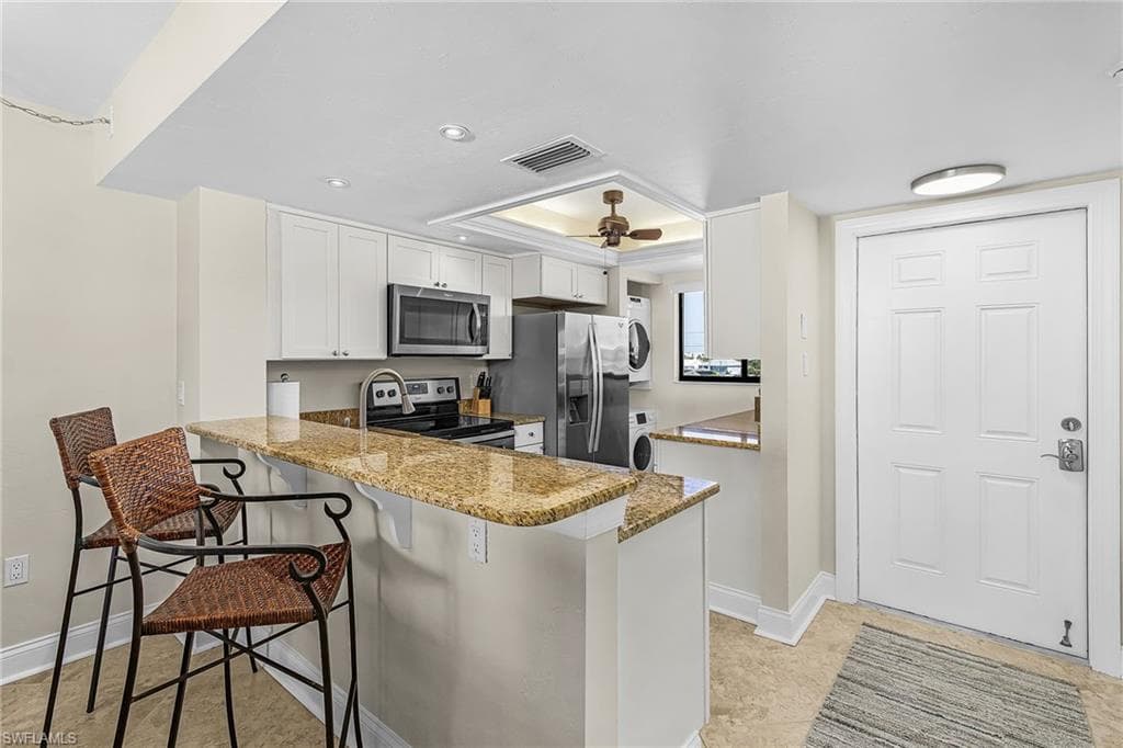 8350 Estero BLVD 322-9