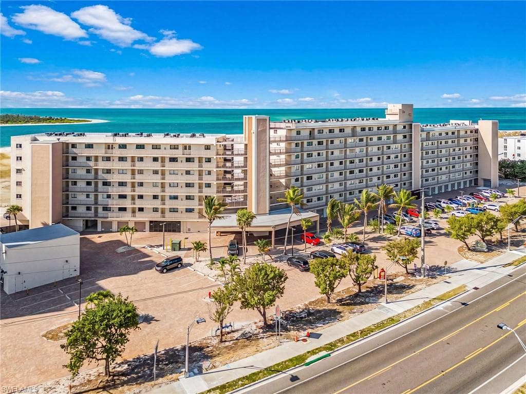 8350 Estero BLVD 322-28