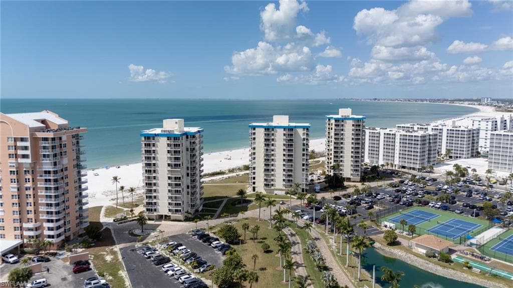 7360 Estero BLVD 403-19
