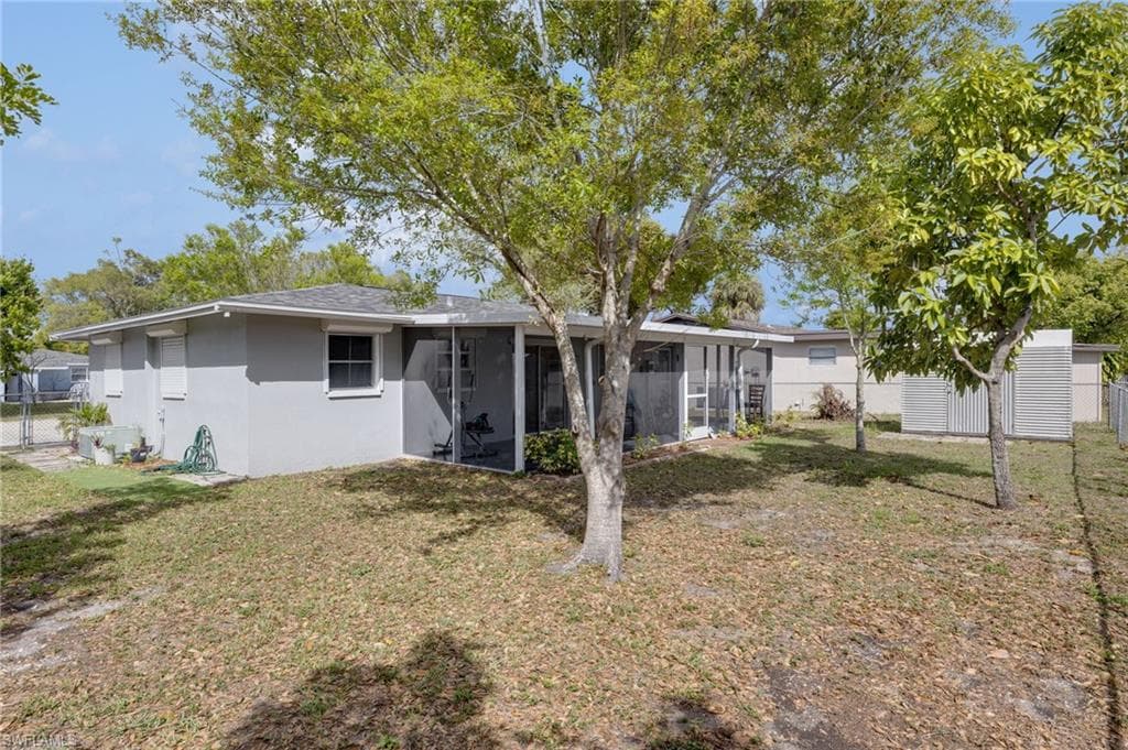 1652 Jamestown CT-14
