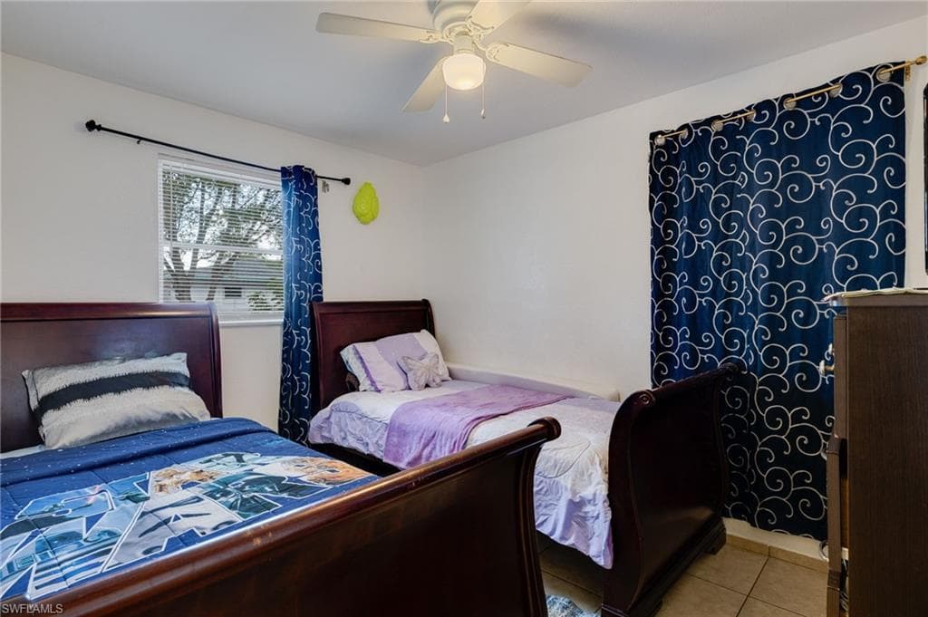 1652 Jamestown CT-7