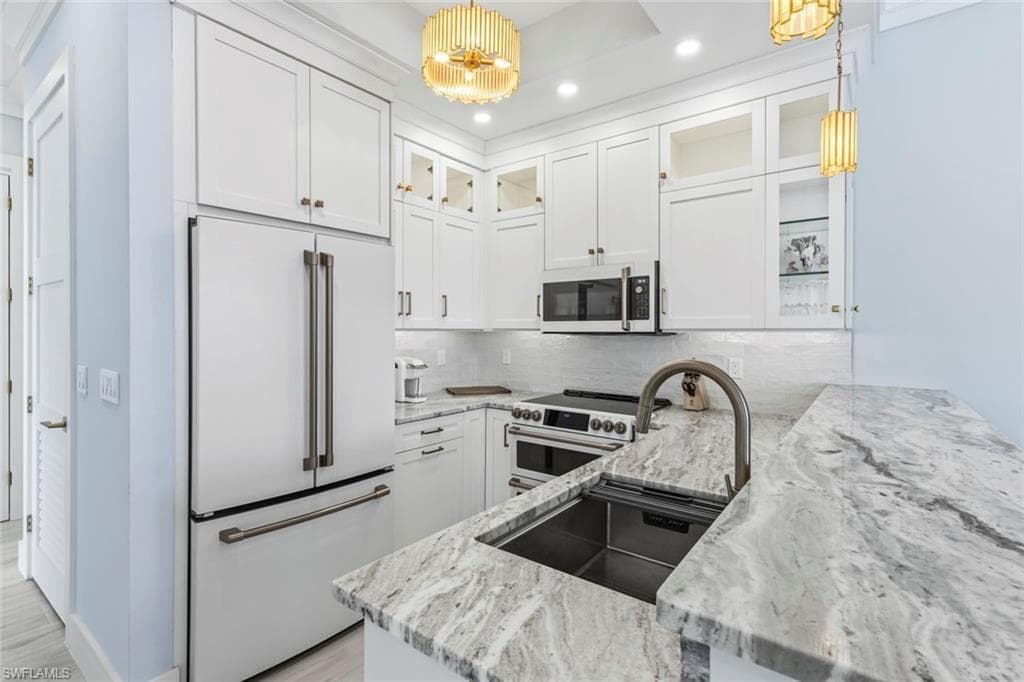 1395 Curlew AVE 1-11