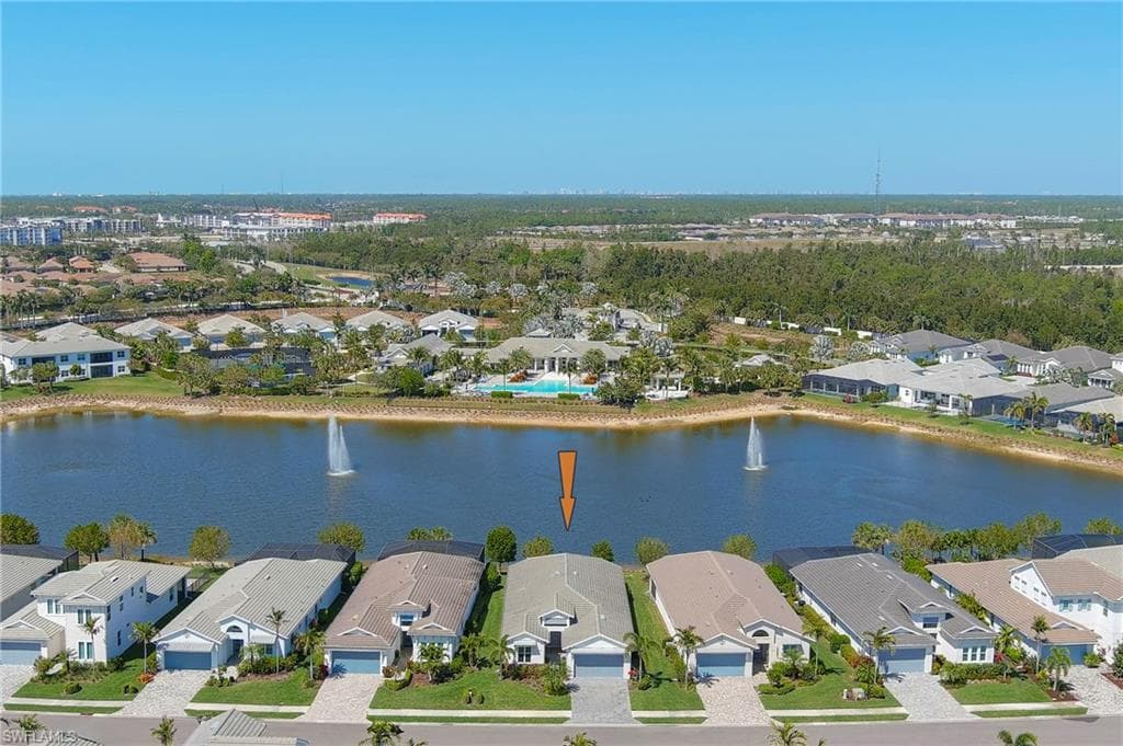 8897 Redonda DR-2
