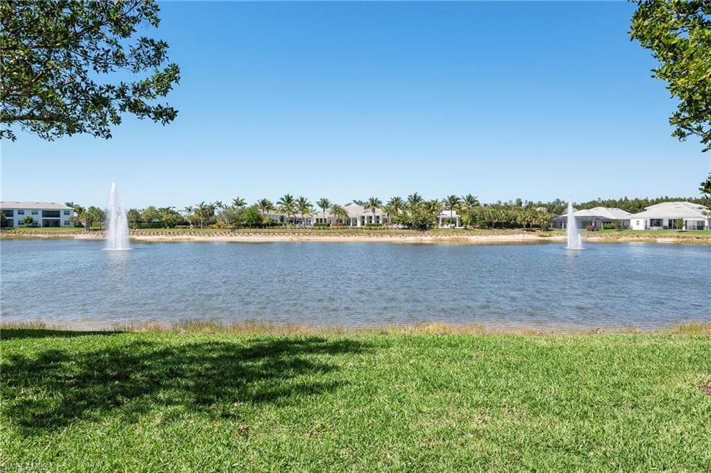 8897 Redonda DR-3