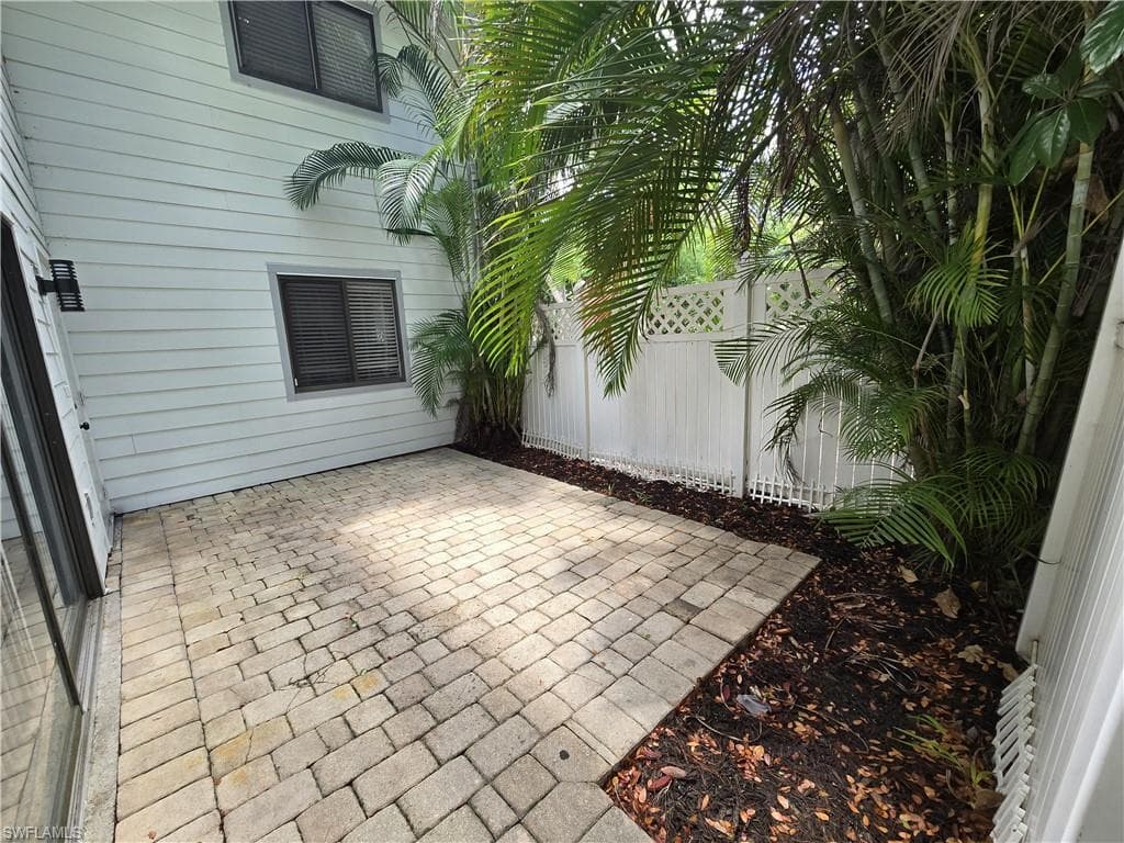 7752 Tamara Lee CT 103-31