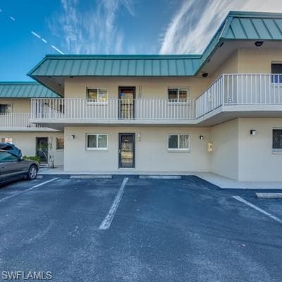 6725 Winkler RD B-202-42