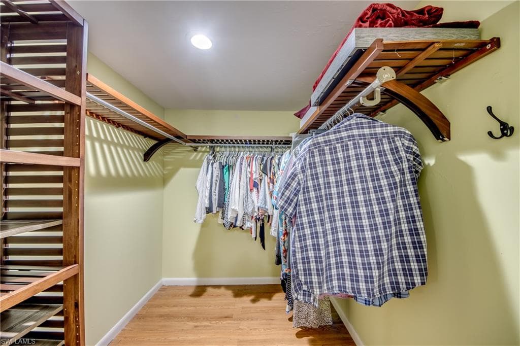 6725 Winkler RD B-202-23