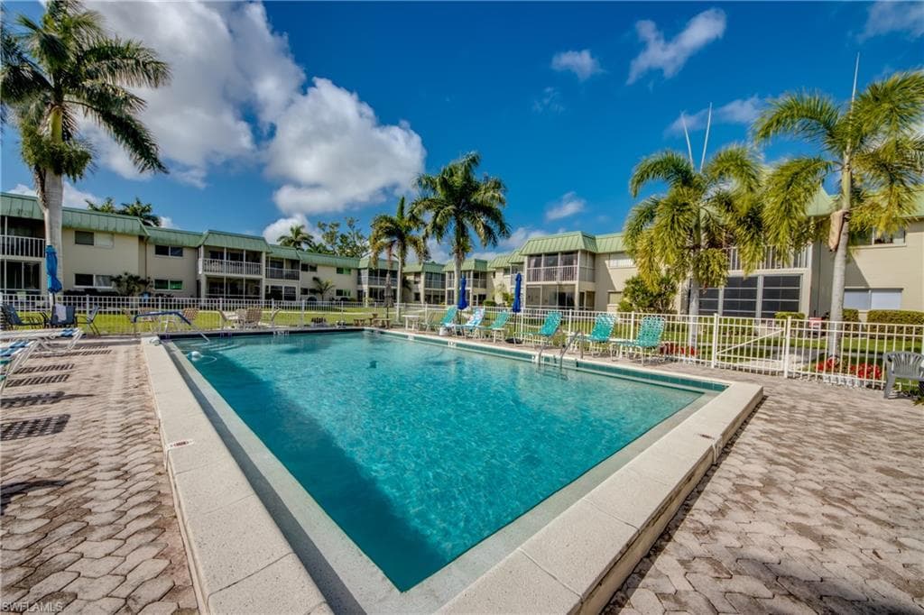 6725 Winkler RD B-202-37