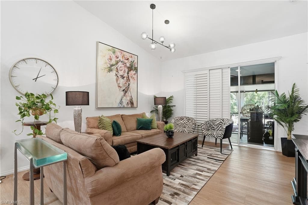 5320 Whitten DR 46-44