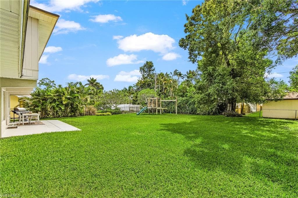 1060 Cooper DR-9