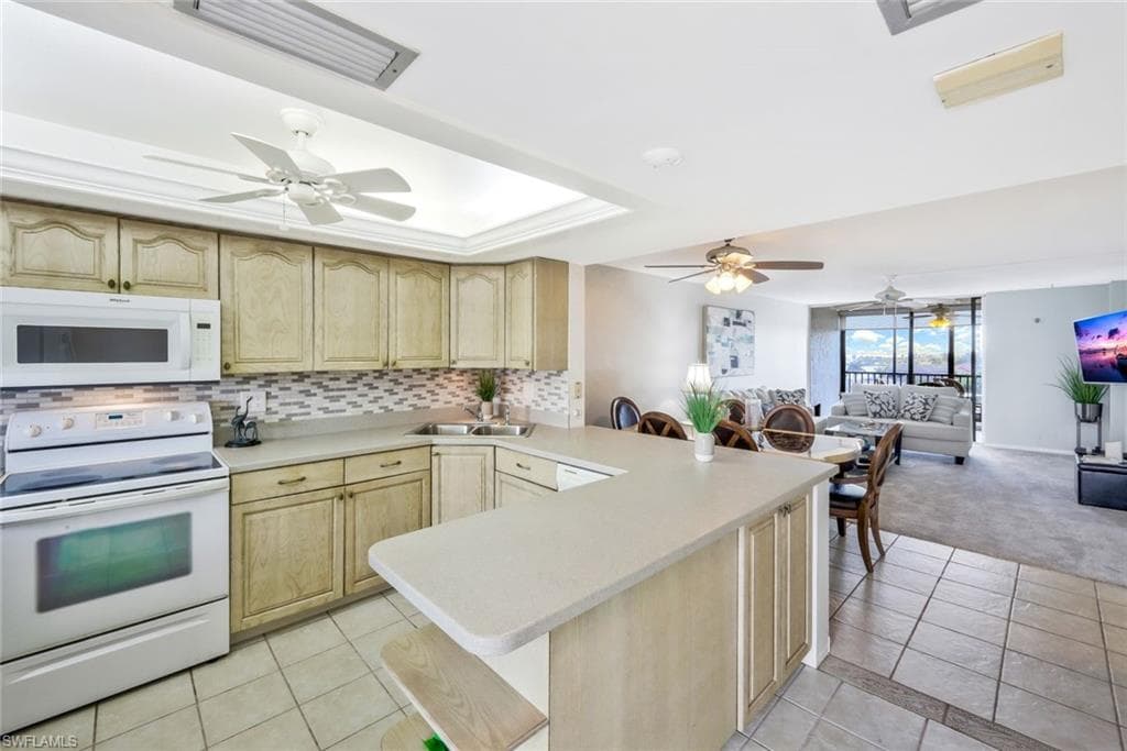 4280 SE 20th PL 703-15