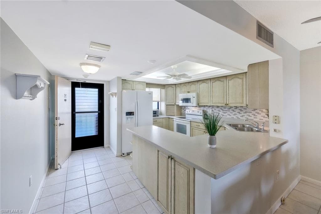 4280 SE 20th PL 703-14