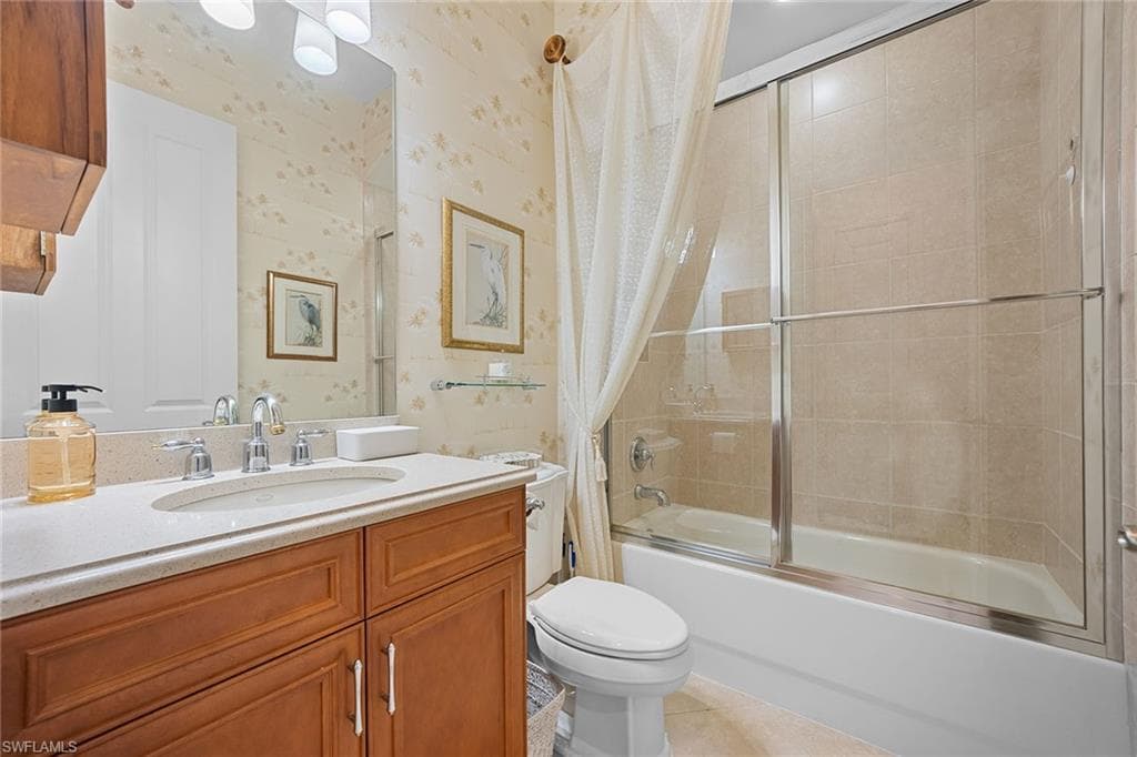 7692 Cottesmore DR-16