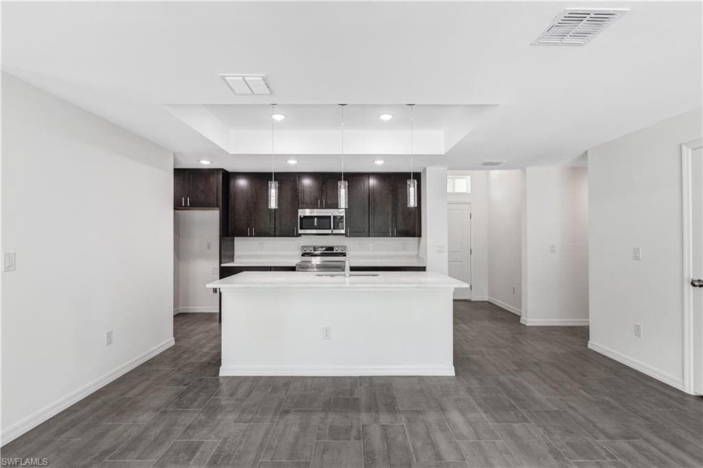 1005 W 11th ST-1