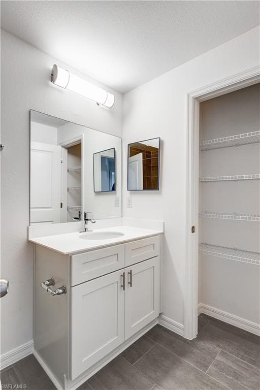 1005 W 11th ST-12