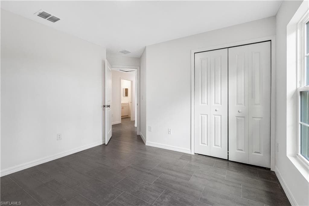 1005 W 11th ST-15